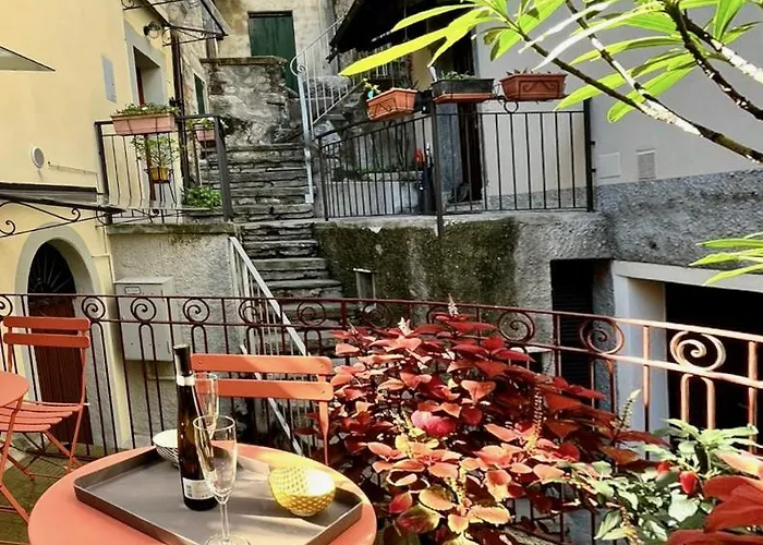 Via Scale Apartments, Como, * Brienno