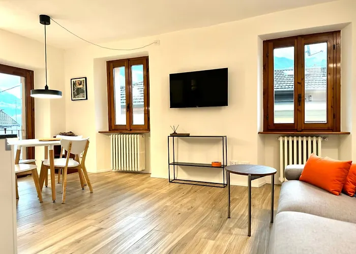 Apartamento Via Scale Apartments, Como, *