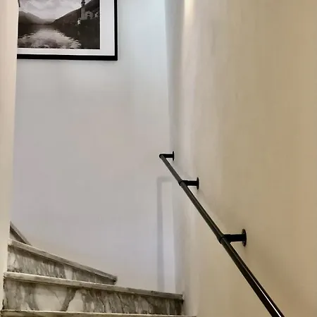 Via Scale Apartments, Como, Apartament *